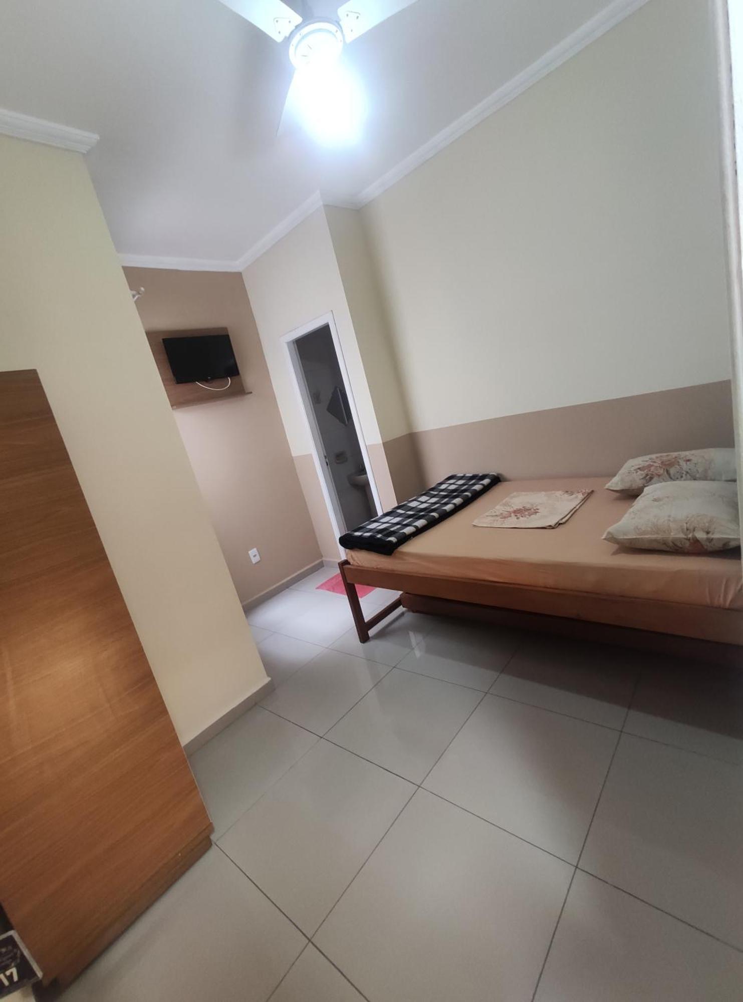Hotel Pousada Sao Miguel Arcanjo Aparecida  Camera foto